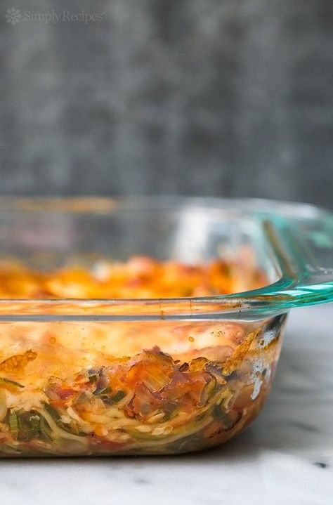 Cheesy Baked Zucchini Noodle Casserole Spiral Zucchini, Cheesy Baked Zucchini, Zucchini Noodle Recipe, Sausage Tomato Sauce, Casserole With Sausage, Zucchini Recipes Baked, Sausage Sauce, Chicken Honey, Noodle Casserole Recipes