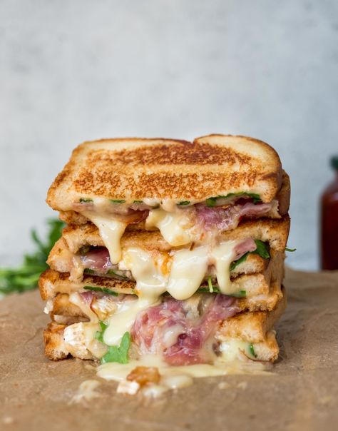 Brie Grilled Cheese, Gourmet Grilling, Hot Pepper Jelly, Brie Cheese, Yogurt Recipes, Cheese Sandwich, Creamy Pasta, Grilled Cheese Sandwich, Cheese Sandwiches