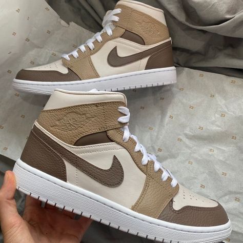 Brown Jordans, Customising Shoes, Brown Nike Shoes, Nike Air Jordan Mid, Custom Jordan, Air Jordan Mid, Jordan Mid, Dr Shoes, Nike Shoes Girls