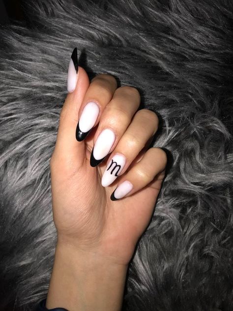 Nails For Scorpio, Scorpio Acrylic Nails, Scorpio Nail Art, Scorpio Nail Ideas, Scorpion Nails, Birthday Nails Scorpio, Scorpio Birthday Nails, Scorpio Nails Designs, Nails Scorpio