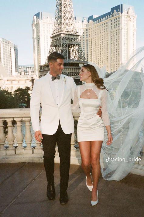 Wedding Dress Vegas Style, Wedding In Vegas Outfit, Retro Vegas Wedding Dress, Short Wedding Dress Off The Shoulder, Vegas Glam Wedding, Elopement Dress Vegas, Vegas Elopement Dress Short, Short Wedding Dress Vegas, Las Vegas Wedding Dress Short