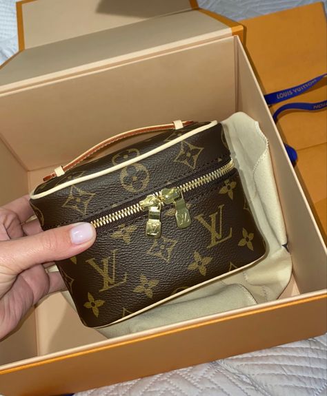 2025 Wishlist, Mini Makeup Bag, Lux Life, Mini Crossbody Purse, Pet Bag, Louis Vuitton Fashion, Aesthetic Shoes, Mini Crossbody, Bags Designer Fashion