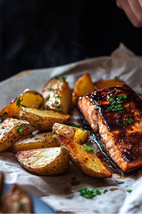 I just made this mouthwatering glazed salmon paired with perfectly roasted potatoes! The salmon is tender and flavorful, drizzled with a rich sauce, while the potatoes are crispy on the outside and soft on the inside. This dish is not only delicious but also super easy to prepare. Perfect for a weeknight dinner or impressing guests! Salmon And Potatoes, Salmon And Sweet Potato, Salmon Fish, Glazed Salmon, Crispy Potatoes, Roasted Potatoes, Fryer Recipes, Low Calorie Recipes, Salmon Recipes