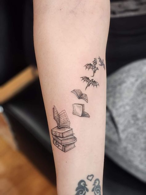 Bookish Tattoo Ideas, Tattoos For Readers, Small Book Tattoo, Reading Tattoo, Teacher Tattoos, Book Lover Tattoo, Book Tattoos, Bookish Tattoos, Book Tattoo