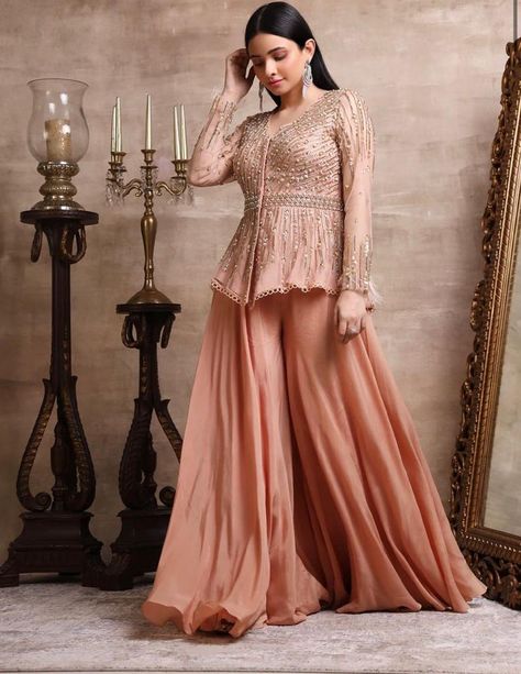 Paplam Top And Sharara, Plazzo Set Designs, Skirt Outfits Party Wear, Skirt And Top Colour Combinations, Paplam Style Kurti, Reception Saree For Bride Sister, Mayra Function Dress, Wedding Outfit Ideas For Women, Indian Bridesmaid Dresses