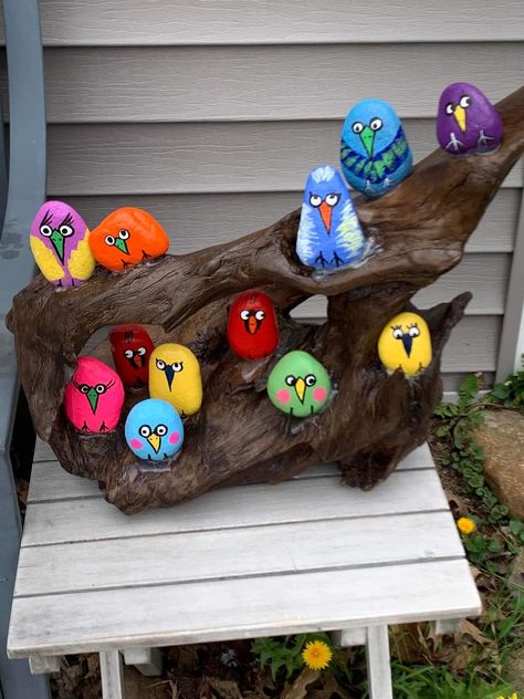 Tre Kunst, Driftwood Art Diy, Garden Rock Art, Diy Rock Art, Stone Art Painting, Painted Rocks Kids, Painted Rocks Craft, Garden Crafts Diy, Painted Rocks Diy