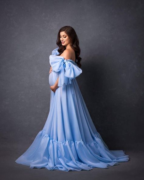 34 Creative Maternity Photo Shoot Ideas Tulle Maternity Dress Photoshoot, Maternity Dress Photoshoot, Maternity Shoot Dresses, Maternity Photo Shoot Ideas, Maternity Shoot Outfit, Elegant Maternity Dresses, Tulle Maternity Dress, Dress For Pregnant Women