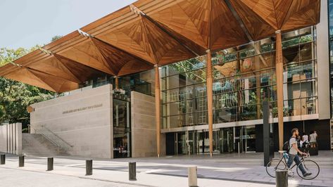 Auckland Art Gallery, New Zealand Architecture, Art Galleries Design, Maori Art, Canopy Design, Traditional Building, Auckland New Zealand, Environmental Graphics, Queenstown