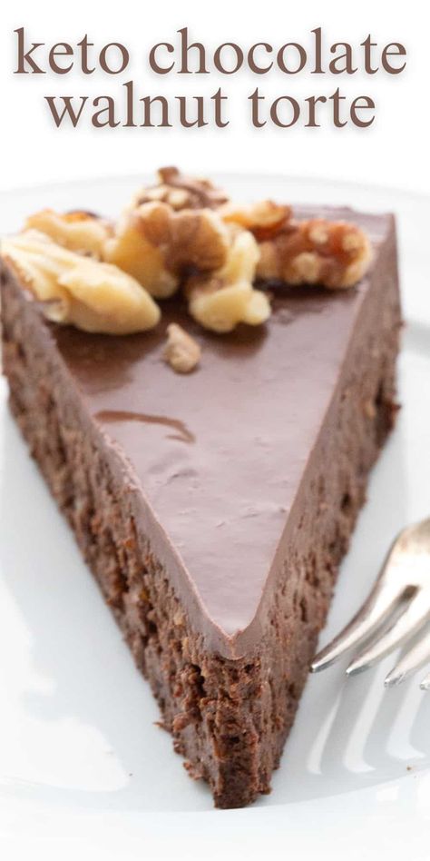 This keto chocolate walnut torte is a decadent cake packed with healthy fats. It just may be the richest, moistest low carb cake you will ever eat! Keto Tarts, Low Carb Cakes, Fibroid Diet, Valentine Sweets, Keto Chocolate Cake, Low Carb Cake, Chocolate Torte, Keto Christmas, Walnut Recipes