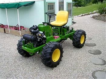 Farming Pictures, Yard Tractors, Kart Cross, Homemade Go Kart, Homemade Tractor, Tractor Idea, Lawn Mower Tractor, Small Tractors, Diy Go Kart