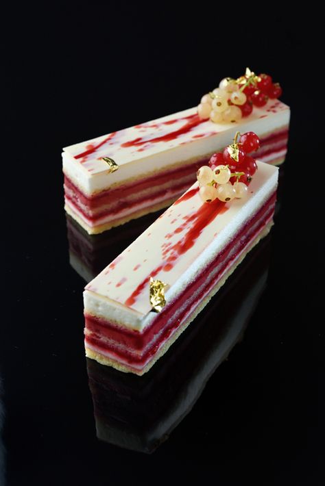 Raspberry Opera Cake, Cake Pastries, Cake Pastry, Cakes And Pastries, Opera Cake Recipe, Pastry Recipes Dessert, Pastry Ideas, Pastry Cake Recipes, Opera Cake