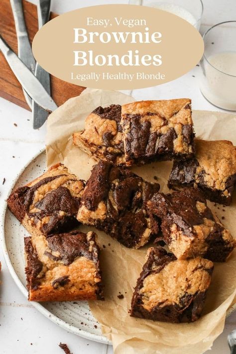 Vegan Blondies Recipe, Eggless Blondies Recipe, Vegan Peach Ice Cream, Brownie Blondies, Blonde Recipes, Brownie Blondie, Vegan Blondies, Blondie Bars, Blonde Brownies