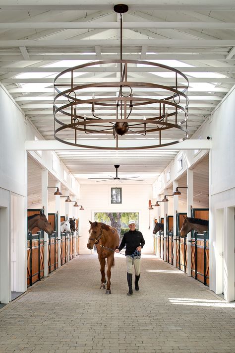 Make an entrace - tour this dreaming California horse barn on Stable Style Luxury Horse Barns, Dream Barn Stables, Equestrian Barns, Equestrian Stables, Stable Style, Horse Barn Ideas Stables, Horse Barn Designs, Dream Horse Barns, Dream Stables