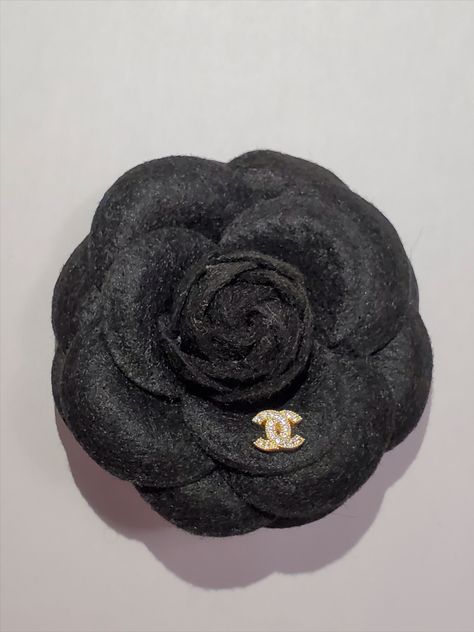 Price - 60.00 Handmade 
 Inspired by Chanel Camellia Brooch Pin  Fabric Felt Flower Black Logo . Size - 2". 
#Chanelgirl #Chanel #cocochanel #chanel #ribbon#gift#brooch#feltbrooch#logo#black Chanel Ribbon, Chanel Camellia Flower, Chanel Flower, Chanel Resort, Chanel Camellia, Chanel Cruise, Ribbon Gift, Chanel Inspired, Chanel Chanel