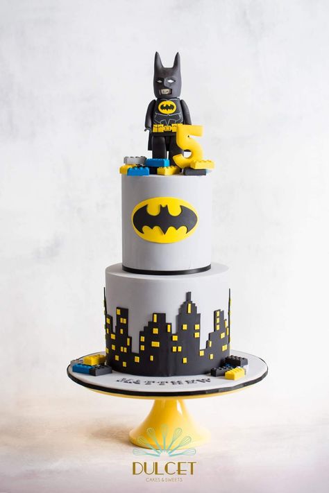 Batman Cakes For Boys, Batman Theme Cake, Batman Happy Birthday, Batman Party Decorations, Batman Themed Birthday Party, Batman Baby Shower, Kids Cake Ideas, Batman Birthday Cakes, Lego Birthday Cake