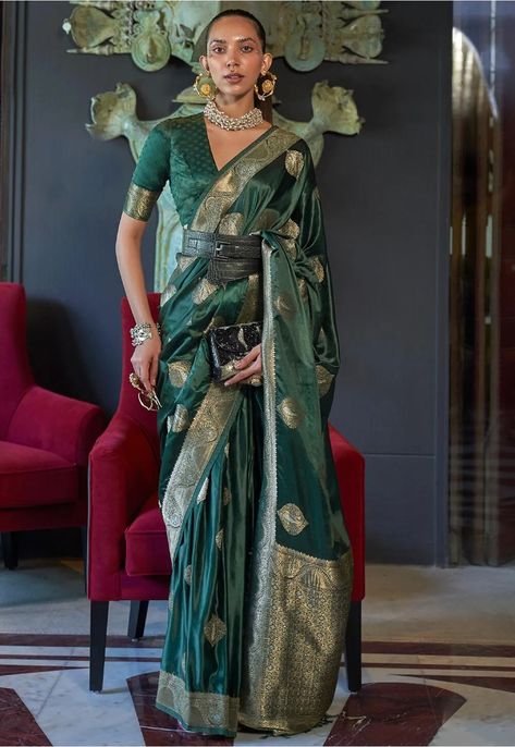 Woven Satin Saree in Dark Green Gujarati Saree, Handloom Weaving, Satin Saree, Desi Style, Green Saree, Art Silk Sarees, Saree Fabric, Wear Green, Wedding Fabric