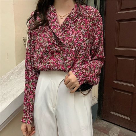 Floral Shirt Outfit, Blouse Korea, Korean Tops, Blouse Casual Fashion, Flower Blouse, Diy Clothes Design, Fancy Dresses Long, Formal Pants, Everyday Fashion Outfits