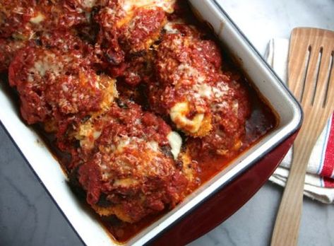 Chicken Thigh Parmesan, Chicken Thigh Parmesan Recipe, Chicken Parmesean, Cajun Chicken Pasta Recipes, Chicken Parmesan Recipe Easy, Easy Pork Chop Recipes, Chicken Recipies, Chicken Parmigiana, Mozzarella Chicken