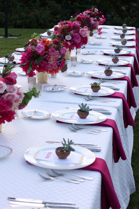 Magenta Table Setting, Flower Setting Table, Event Planning Design Table Settings, Wedding Pink Flowers Decoration, 15 Person Dinner Table, Simple Event Centerpieces, Floral Dinner Table Setting, Wedding Tablescapes Round Tables, Pink Dinner Table Decor