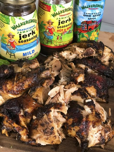 Walkerswood Jerk Chicken Recipe, Chicken Pineapple Rice, Pineapple Jerk Chicken, Jerk Steak, Easy Jerk Chicken Recipe, Jerk Recipes, Baked Jerk Chicken, Jerk Chicken And Rice, Jerk Recipe