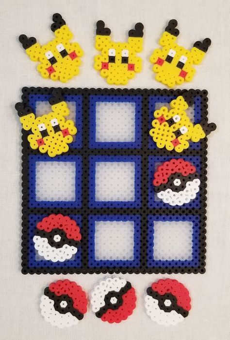 Hama Beads Gifts Ideas, Pokemon Melty Beads, Fuse Beads Pokemon, Pokemon Ornaments, Pokemon Bead, Easy Perler Bead Patterns, Pokemon Perler Beads, School Carnival, Melty Bead Patterns