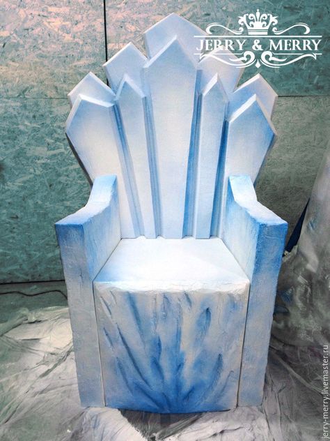 Aurora Borealis Party Decorations, Frozen Stage Design, Frozen Chair, Frozen Christmas Decorations, Frozen Jr, Frozen Musical, Frozen Birthday Party Decorations, Elsa Birthday Party, Frozen Castle