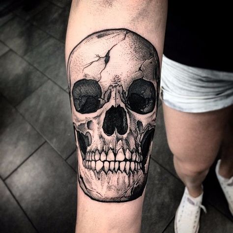 H Tattoo, Tattoo Trend, Healing Tattoo, Full Sleeve Tattoos, Skull Tattoo Design, Tattoo Life, Skull Tattoos, Little Tattoos, Forearm Tattoos