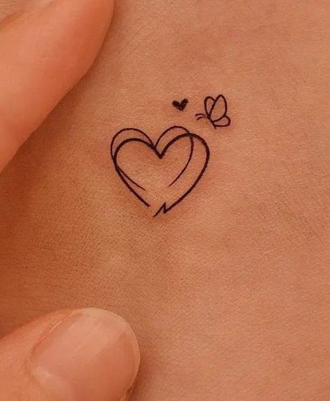 Tatoos Woman Trendy, Heart Moon Tattoo, Watch Me Tattoo, Small Rose Wrist Tattoo, Small Female Tattoos, 2 Inch Tattoo Ideas, 2x2 Tattoo Ideas, Family Heart Tattoos, Tattoo Hearts