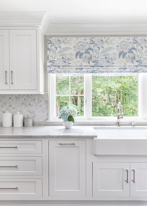 Bright Laundry Room, Lisa Henderson, Rose Kitchen, Dallas Interior Design, Kitchen Window Treatments, Bright Kitchens, White Kitchens, Brick Flooring, Southern Home