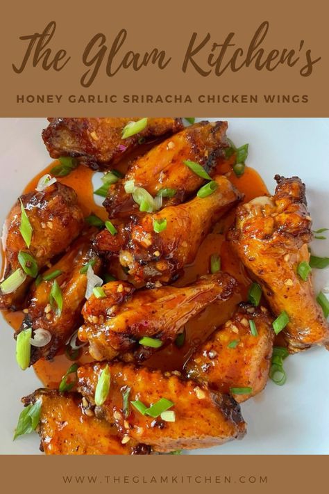 Air fryer chicken wings are definitely a vibe any day of the week. This recipe combines the convenience of cooking with your air fryer with Asian style flavors . This recipe is simple yet significant- and I know y’all are going to love it Siracha Chicken Wings, Garlic Sriracha Chicken, Sriracha Chicken Wings, Honey Wings, Honey Sriracha Sauce, Garlic Wings, Sides And Appetizers, Glam Kitchen, Sriracha Chicken