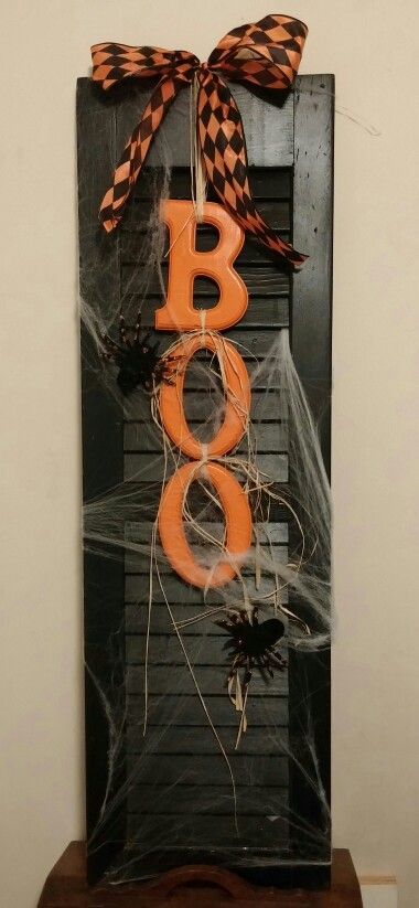 Black wooden Boo shutter for halloween. No link Shutter Crafts, Shutter Projects, Shutter Decor, Shutter Ideas, Image Halloween, Hallowen Ideas, Halloween Wood Crafts, Old Shutters, Fall Deco