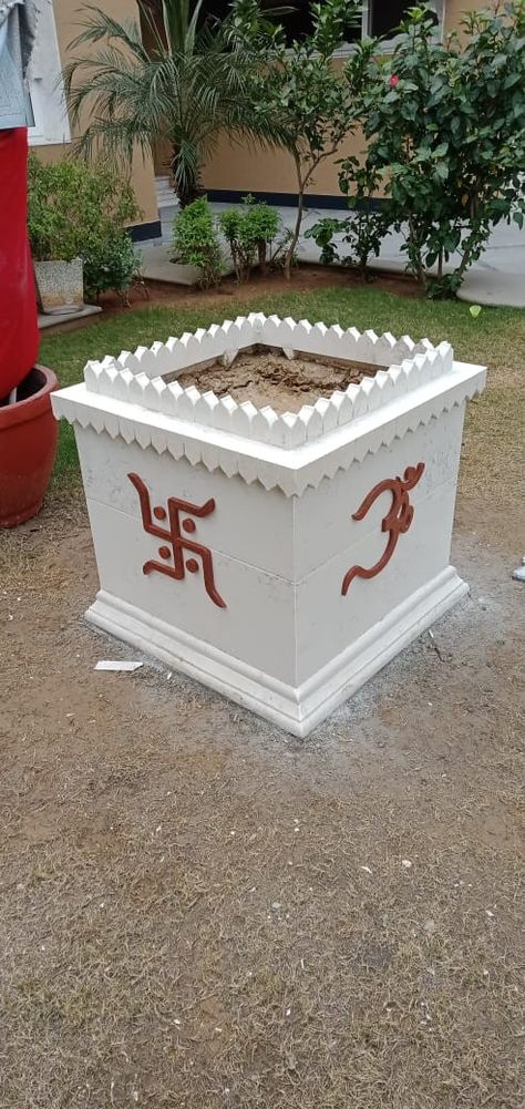 Tulsi Pot Design Cement, Tulsi Mandir Design, Tulasi Kota Designs Marble, Tulsi Pot Design In Balcony, Tulsi Pot Design Traditional, Tulsi Pot Design Painting, Tulsi Chaura Design, Thulasi Kota Designs, Tulsi Pot Design Modern