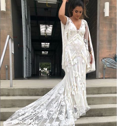 Rue De Seine Bridal on Instagram: “⚡️Aegean Gown in off white is such a Bohemian dream, those draped sleeves get us every time ⚡️ . @unbridaled . #unbridaled #trunkshow…” Formal Dresses Long Modest, Rue De Seine Bridal, Grad Dresses Short, Classy Street Style, Draped Sleeves, Drape Sleeves, Formal Dresses Short, Formal Dresses For Weddings, Grad Dresses