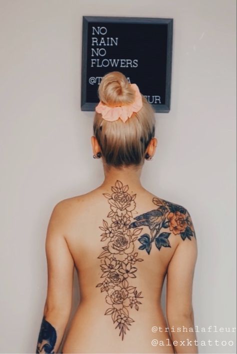 Spine Tattoo Cover Up Ideas, Lotus Tat, Floral Spine Tattoo, Flower Back Tattoo, Tattoo Cover Up Ideas, Cover Up Ideas, Flower Tattoo Back, Tattoo Cover Up, Tattoo Women