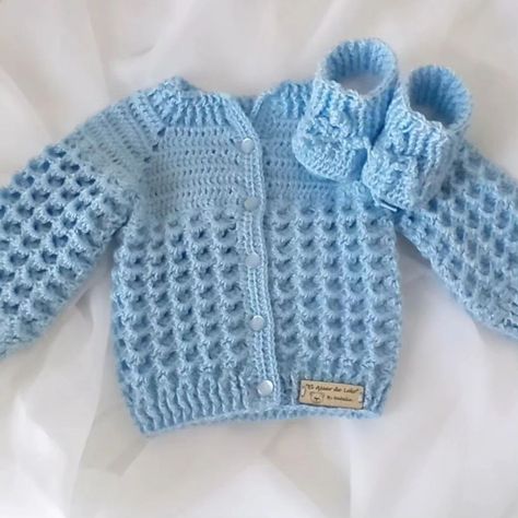 Soft and cuddly for 0 to 3 months Baby Crochet Cardigan, Baby Sweater Patterns, Sweater Patterns, Cardigan Design, Baby Boy Clothing Sets, Crochet Clothing, Crochet Baby Clothes, Baby Sweater, Crochet Cardigan Pattern