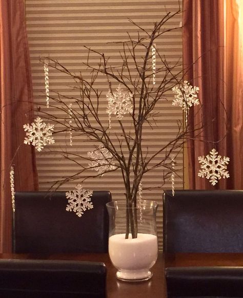 Winter Wedding Tall Centerpieces, Church Winter Decorations, Snowflake Table Decor, Snowflake Table Centerpieces, Snowflake Centerpieces Wonderland, January Centerpiece Ideas, Snowflake Party Decorations, Snowy Centerpieces, January Centerpieces