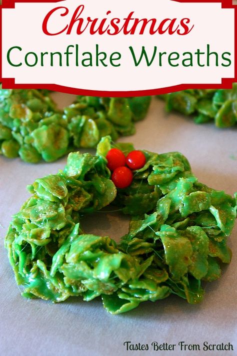 Christmas cornflake wreaths! Cornflake Wreaths, Christmas Wreath Cookies, Wreath Cookies, Pane Dolce, Easy Christmas Treats, Marshmallow Treats, Wreaths Christmas, Xmas Cookies, Christmas Snacks