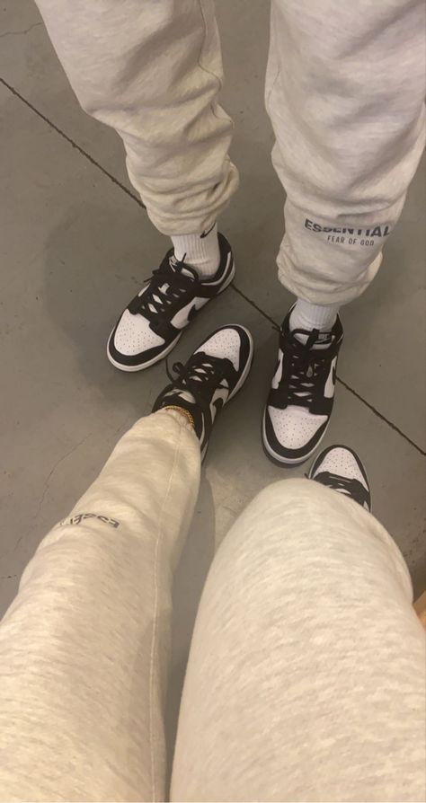 Essentials Hoodie Outfit Couple, How To Style Panda Dunks Low, Essentials Couple Outfit, Dunks Panda Outfit, Panda Dunks Couple Outfit, Panda Dunks Aesthetic, Styling Panda Dunks Men, Matching Dunks Couples, Panda Dunks Fits Men