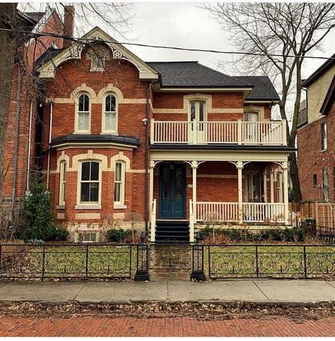 1910 House Exterior, 1900s Home Exterior, 1920s Home Exterior, 1900 House Exterior, 1920s Mansion Exterior, 1920s Architecture Residential, 1920s House Exterior, 80s House Exterior, 1800s Houses Victorian Era