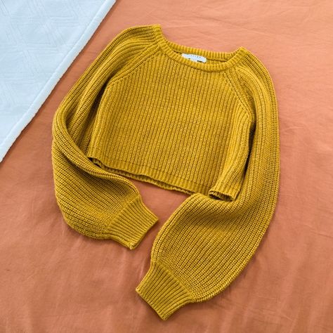 Yellow Mustard balloon long sleeve knitted Sweater cropped top Size S Style Manifestation, Chic Closet, Grunge Preppy, Granola Girl Aesthetic, Mustard Yellow Sweater, Yellow Knit Sweater, Sweater Cropped, Yellow Knit, Sweater Crop