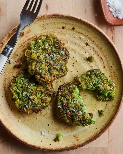 What To Make With Broccoli, Best Broccoli Recipe, Broccoli Fritters, Best Broccoli, Ideas For Dinner, Fritter Recipes, 2 Ingredient, Broccoli Recipes, Recipe Roundup