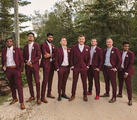 Groomsmen Attire Fall, Groomsmen Attire Fall Wedding, Unique Groomsmen Attire, Maroon Wedding Suit, Burgundy Suit Men, Fall Groomsmen, Country Wedding Groomsmen, Fall Wedding Groomsmen, Fall Wedding Suits