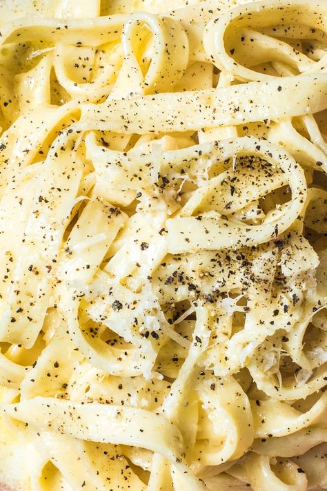 Fettuccine Sauce, Fettucini Alfredo Recipe, Fetuccini Alfredo, Well Balanced Meals, September Meals, Lemon Pasta Recipes, Fettuccine Recipes, Lemon Spaghetti, Lemon Cream Sauces