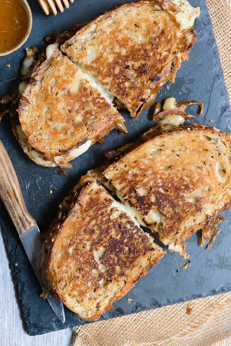 Grilled Cheese In Oven, Rosemary Honey, Grilled Cheese With Tomato, Onion Grilled Cheese, Cheddar Cheese Recipes, Caramelized Onions Recipe, Making Grilled Cheese, Carmelized Onions, Best Grilled Cheese