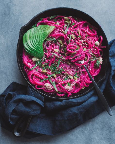 Vegan Beet Alfredo with Lemon-Basil Ricotta — Rainbow Plant Life Soups Winter, Pink Pasta, Rainbow Plant Life, Pasta Lunch, Pink Dinner, Creamy Pasta Dishes, Ricotta Recipes, Recipes Lunch, Pink Food