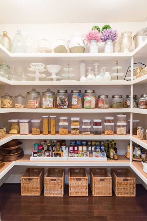 Organized Pantry  I like the vases, milk glass, and cake plates on the top rows. Baking Area, Organize Pantry, Pantry Closet Design, Organized Pantry, Desain Pantry, Organisation Ideas, Pantry Remodel, Diy Pantry, Kitchen Organization Pantry