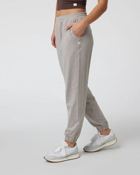 Boyfriend Jogger | Salt Heather Sweatpants | Vuori Grayish Color, Ripstop Pants, Lounge Pants Womens, Coastal California, California Lifestyle, A Boyfriend, Grey Joggers, Active Wear Pants, Joggers Womens