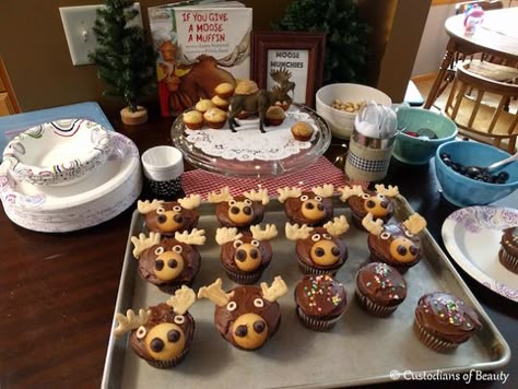 Moose Cupcakes Ideas, If You Give A Moose A Muffin Party, Moose Pinata, Moose Birthday Party, Moose Themed Birthday Party, Moose Baby Shower Ideas, Moose Cupcakes, Ahg Pathfinders, Alaska Party