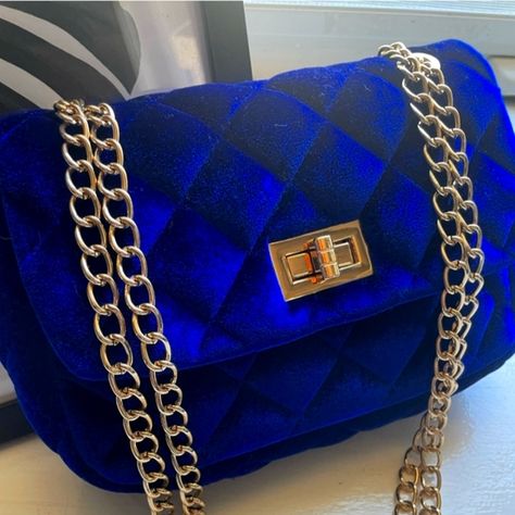 Royal blue velvet bag. Royal Blue Handbags, Royal Blue Purse, Prom Bag, Blue Handbags, Blue Purse, Velvet Bag, Louis Vuitton Twist Bag, Blue Velvet, So Pretty