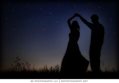 Dance under the stars. Camping Engagement Photos, Stars Romantic, Starry Night Prom, Night Engagement Photos, Dance Under The Stars, Camping First Aid Kit, Pan Photo, Fun List, Romantic Questions